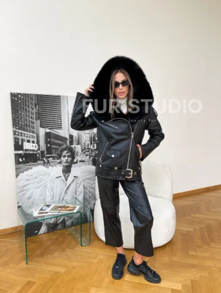 Дубленка авиатор из натуральной овчины с капюшоном - фото 3