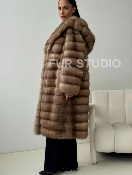 Шуба из куницы с капюшоном кобра - фото 1