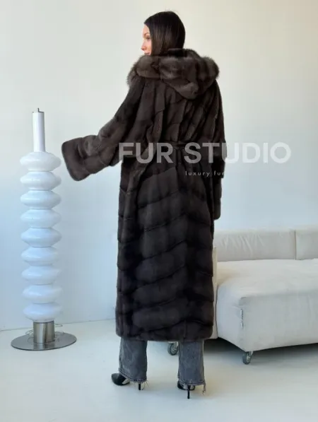 Длинная норковая шуба с капюшоном - графит - фото 9