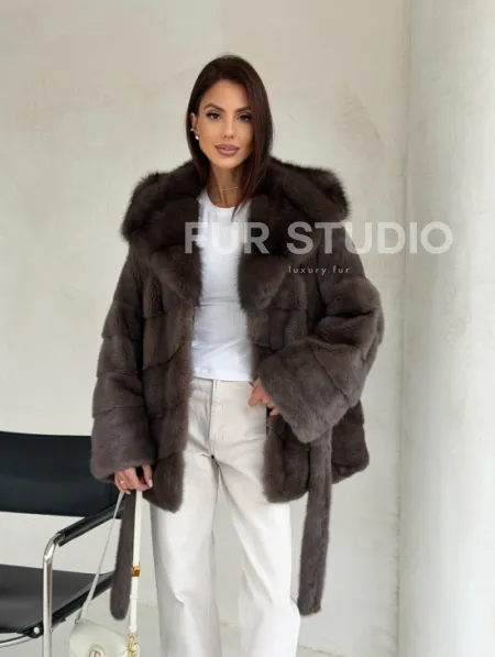 Меховой норковый полушубок с капюшоном куница - фото 12