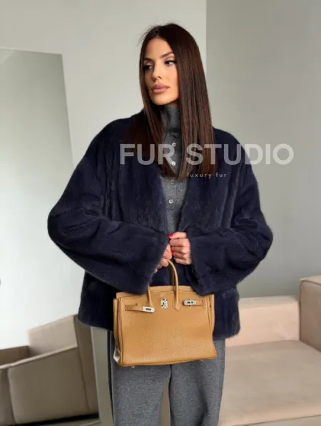 Короткий норковый жакет - синий графит - фото 12