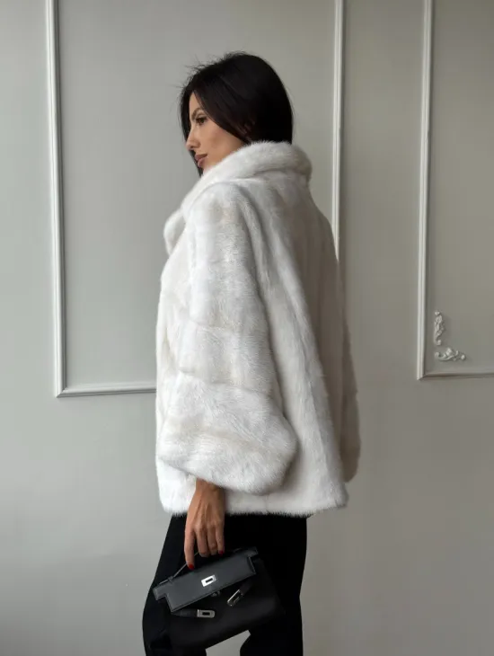 Полушубок из меха норки паломино с рукавом 