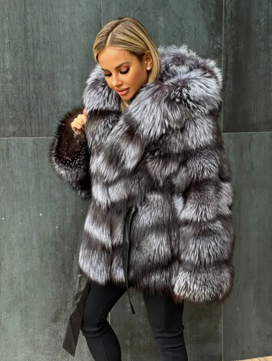 Шуба натуральная из чернобурки с капюшоном - фото 6