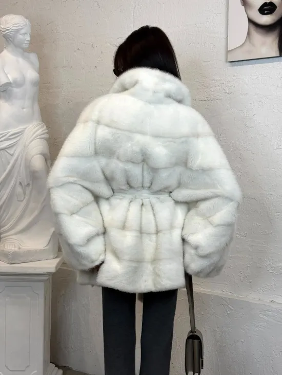 Светлая шуба автоледи из норки Palomino, фасон 