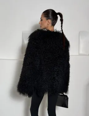 Черная шуба из меха ламы воротник шанель - фото 7