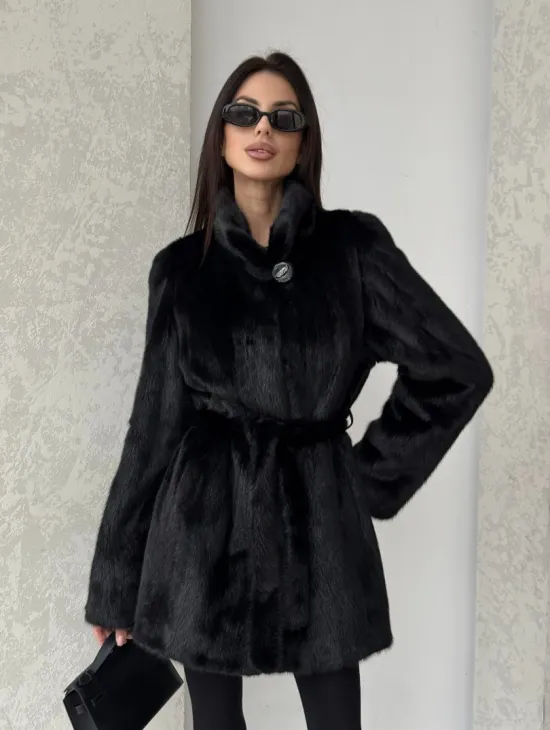 Норковый полушубок с воротником стойка и меховым поясом - фото 5