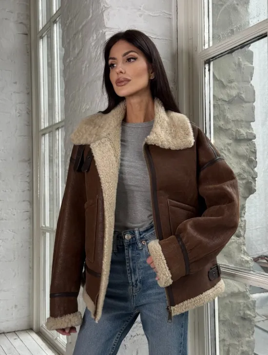 Женская короткая дубленка Brown vintage из натуральной овчины кёрли - фото 11