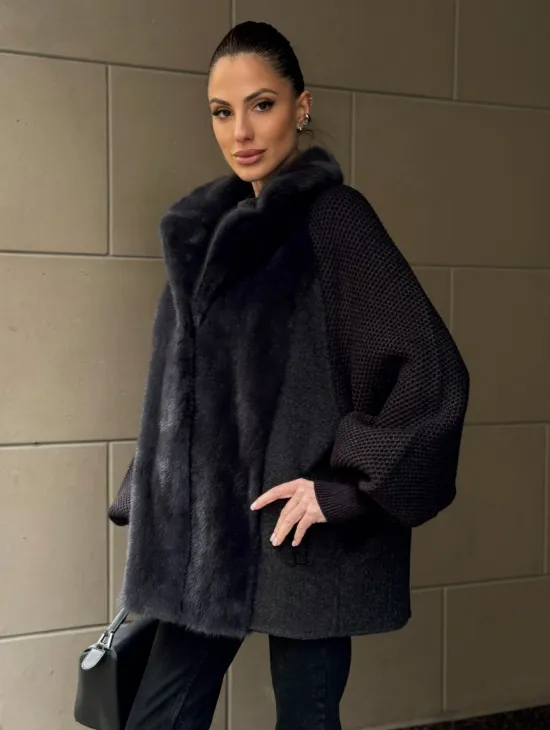 Шерстяная женская куртка с отделкой из меха норки - фото 0