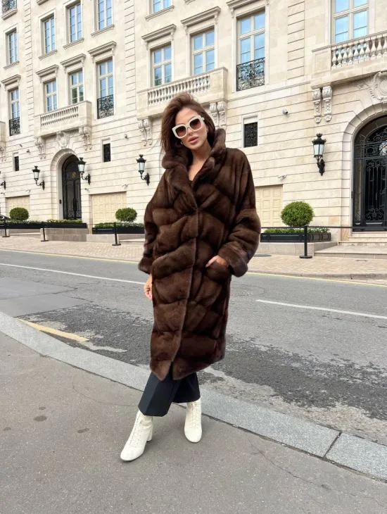 Удлиненная плюшевая норковая шуба в цвете соболь - фото 4