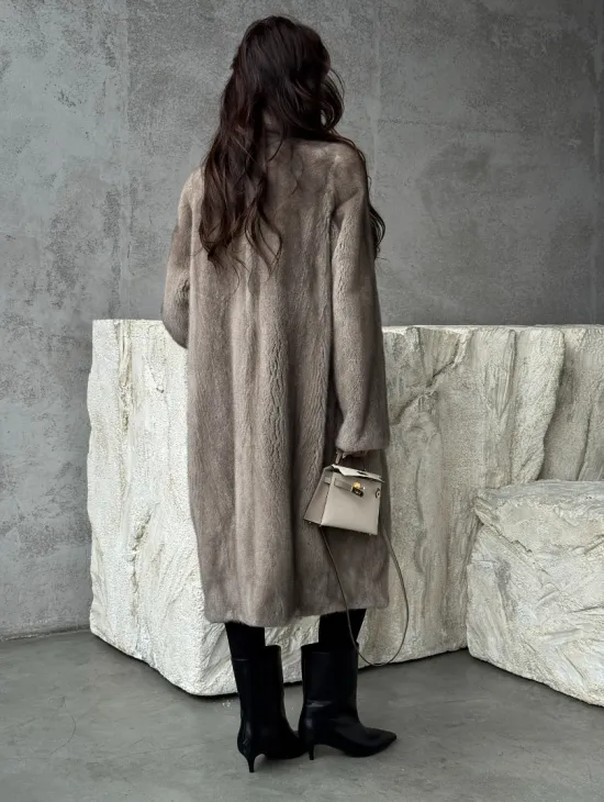 Норковая шуба в сером цвете 