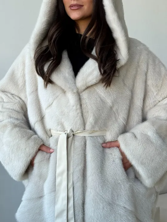 Шуба автоледи под пояс из меха норки - фото 1