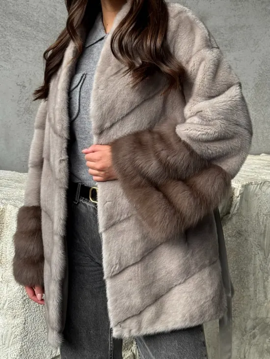 Норковое полупальто с меховыми манжетами из куницы - фото 1