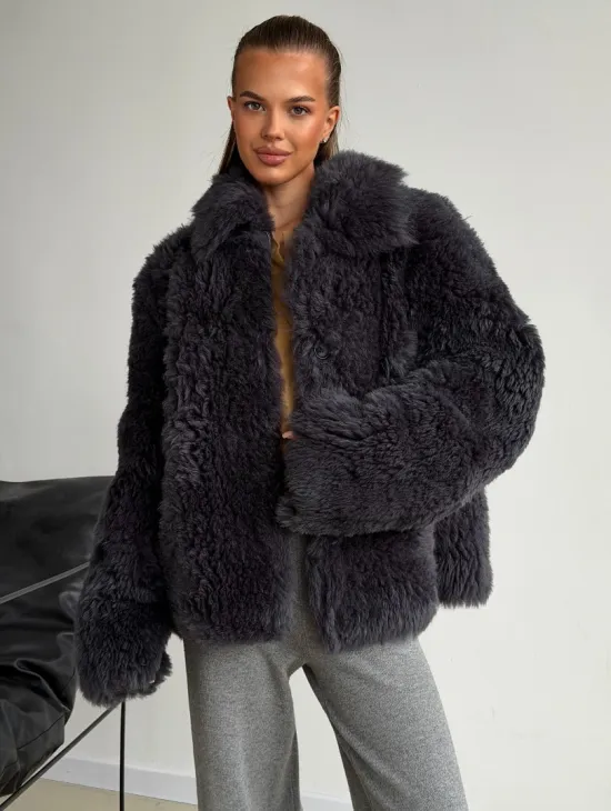 Короткая дубленка из овчины тиградо - фото 3