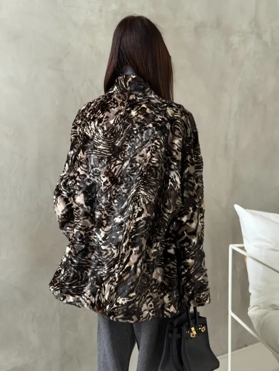 Шуба норковая из цветных кусочков в стиле оверсайз - фото 6