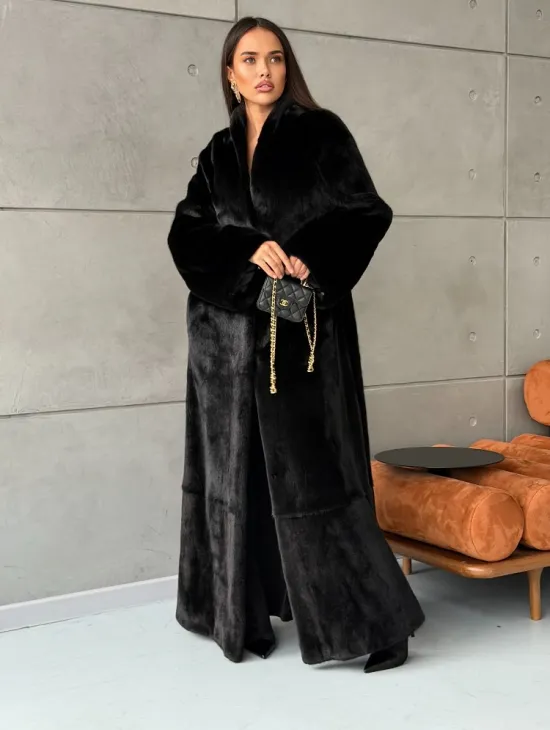 Длинная черная шуба из меха норки Saga furs - фото 4