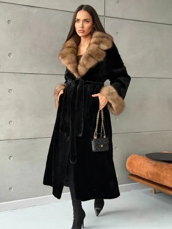 Шуба из чёрной стриженой норки, воротник и манжеты из куницы - фото 8